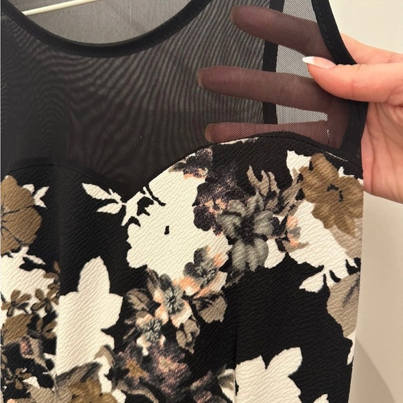 Floral party dress - Picture 6 of 6